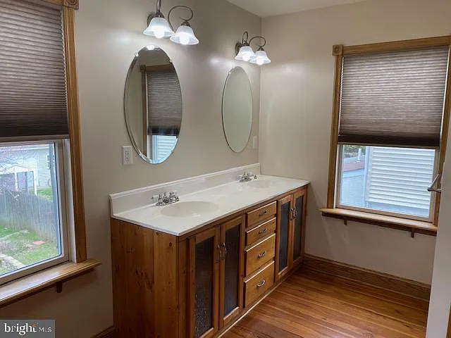 30 Thomas Ave — Photo 11