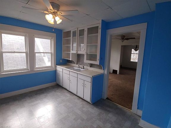 5th image of 2095 W 83rd St #Up