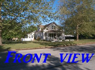 203 S Kansas Ave, Oxford, KS 67119