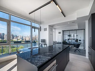 11-24 31st Avenue, #18B