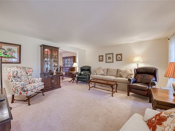 5th image of 761 Wyngold Dr