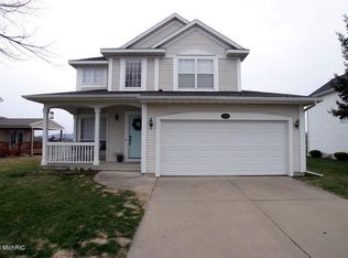 3918 W De Blaay Ct SE, Kentwood, MI 49512