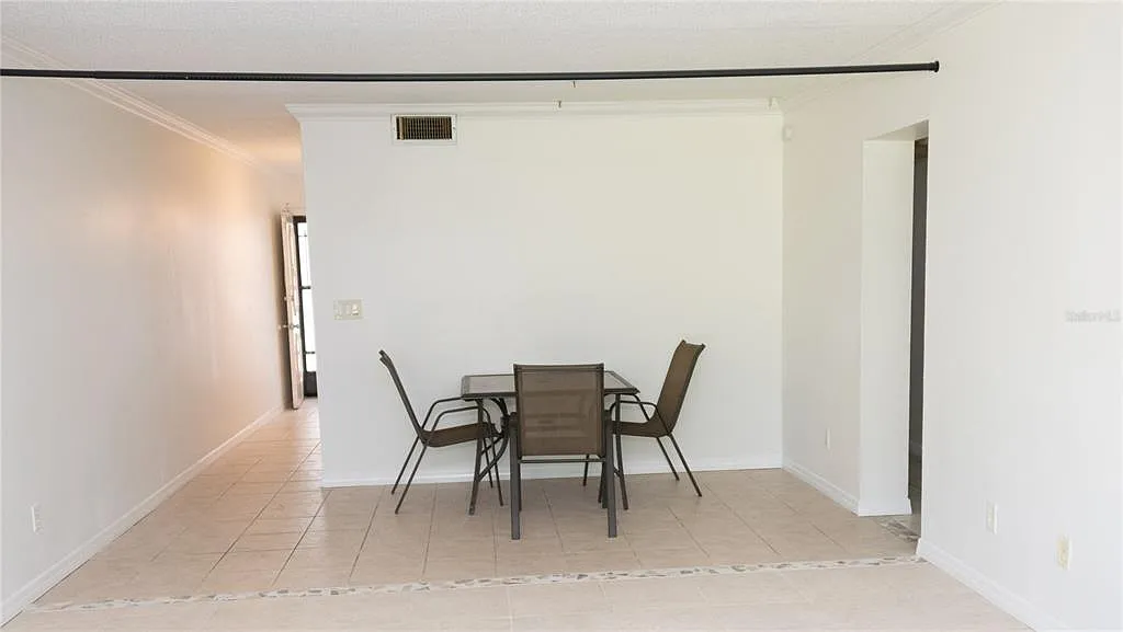 Building Photo - 1504 Virginia Ave #105