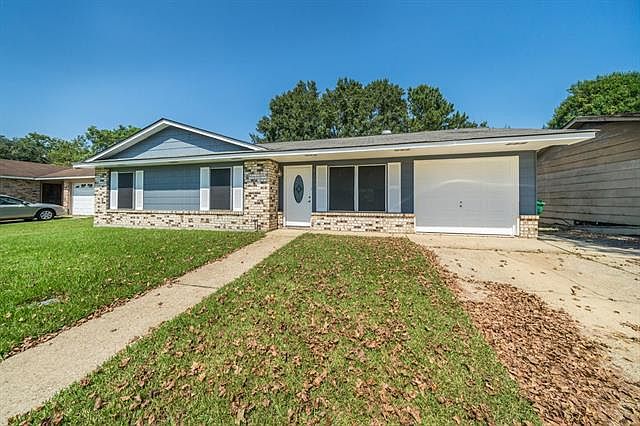 1st image of 8797 Sunnyside Dr