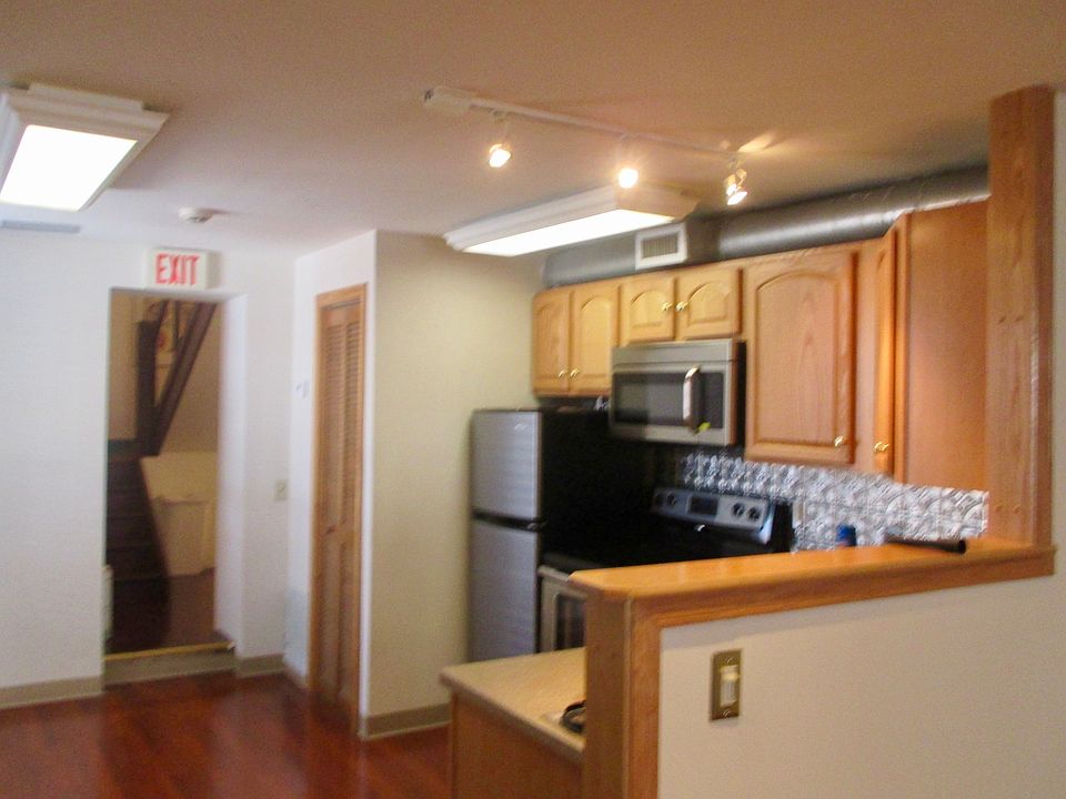 1st image of 1365 E Montgomery Ave
