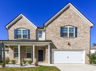 6623 Sky Leaf Ln, Fairburn, GA 30213