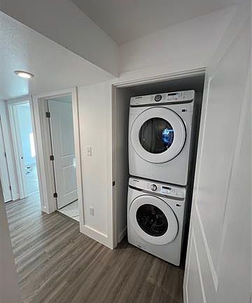 4th image of 625 Papworth Ave APT F