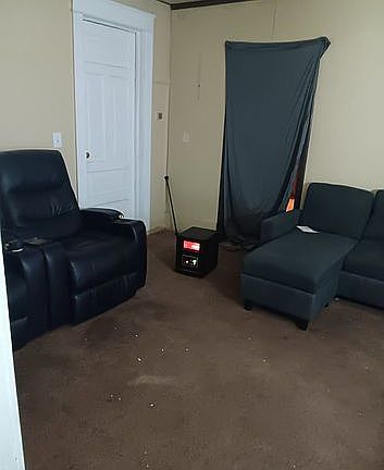 3rd image of 403 Meade St