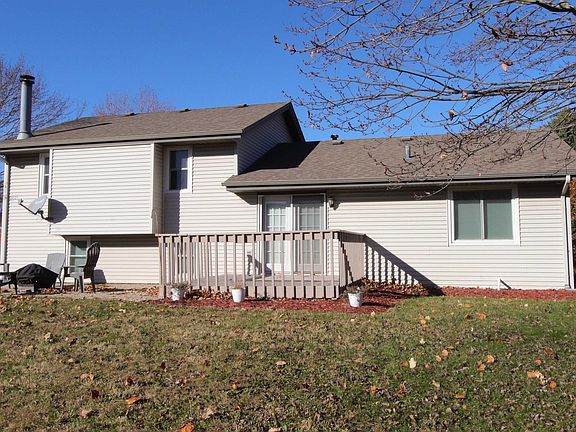 4th image of 7297 Montmorency Dr