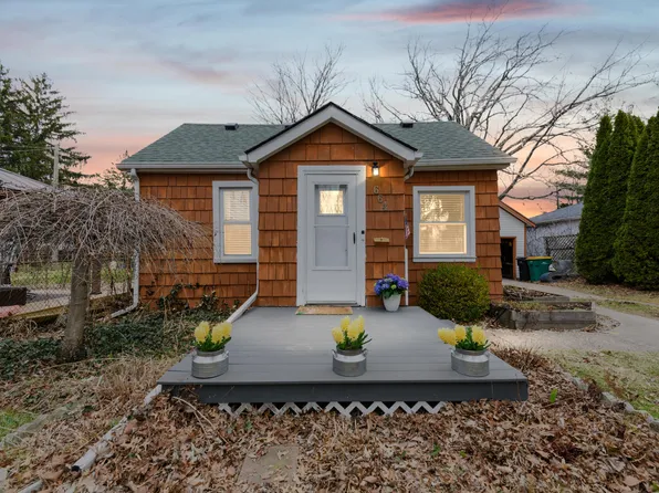 664 Riverbank St, Wyandotte, MI 48192