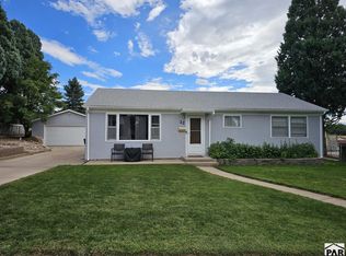 22 Caledonia Rd, Pueblo, CO 81001