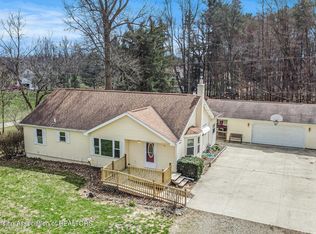 28798 H Dr N, Albion, MI 49224