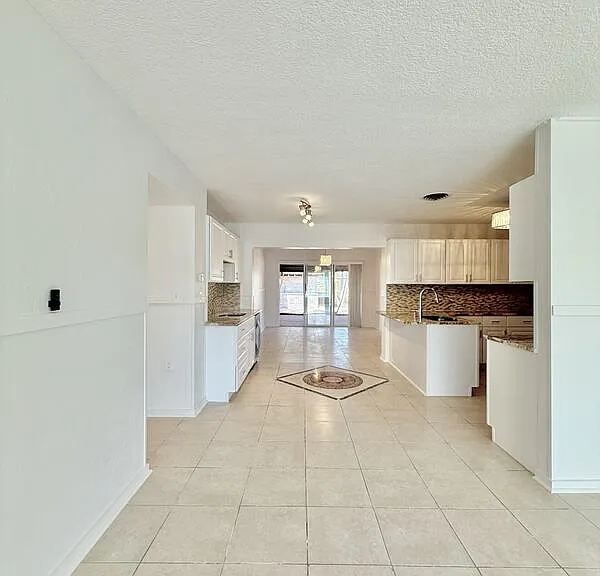 10108 Paradise Blvd — Photo 16
