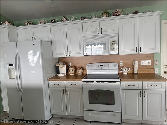 4th image of 318 Sirena Dr