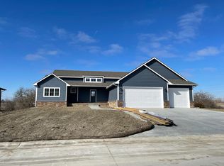 5289 N Hampton St, Wichita, KS 67226