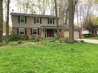 264 Greenbriar Dr, Cortland, OH