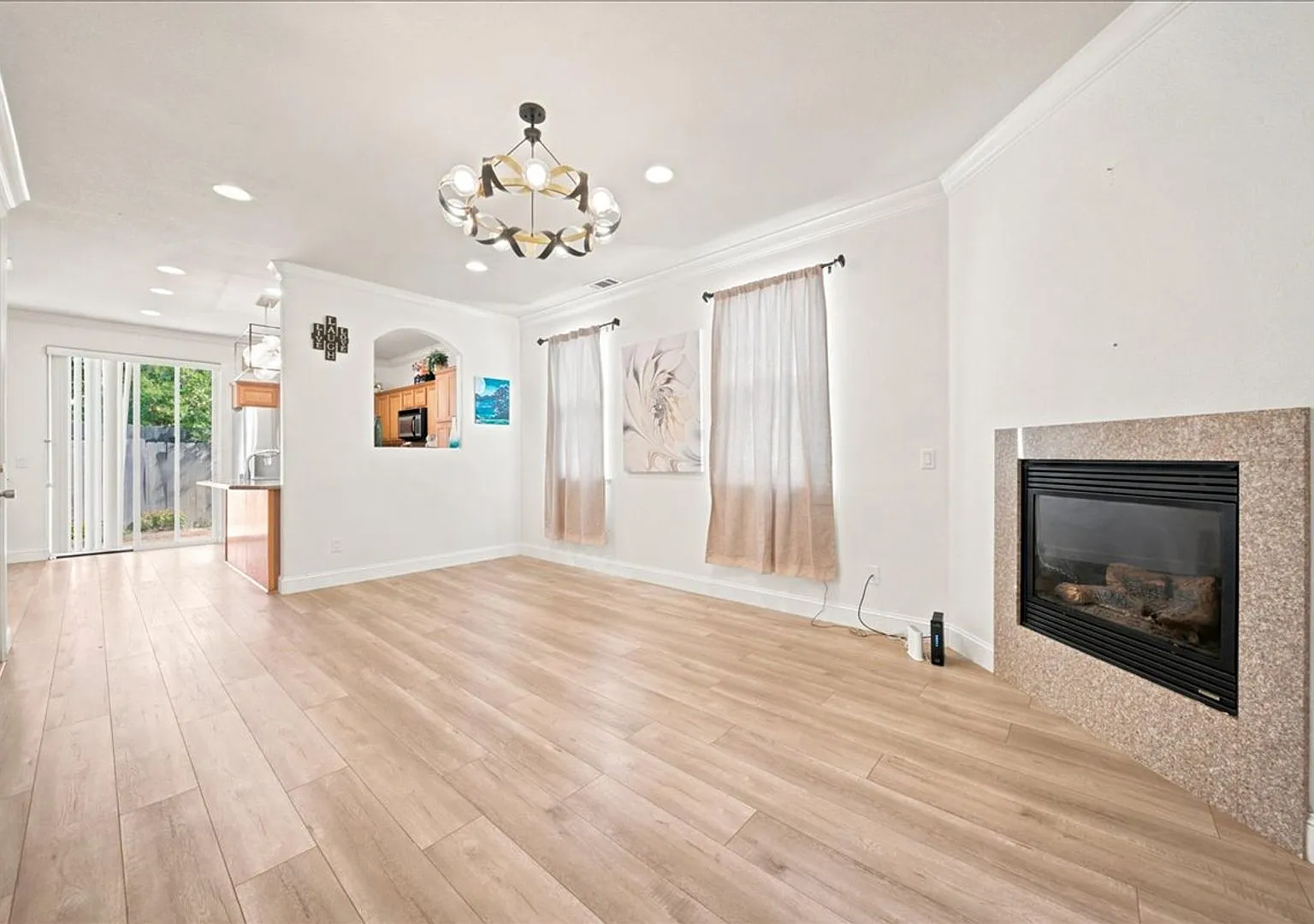 9105 Echo Point Pl — Photo 4