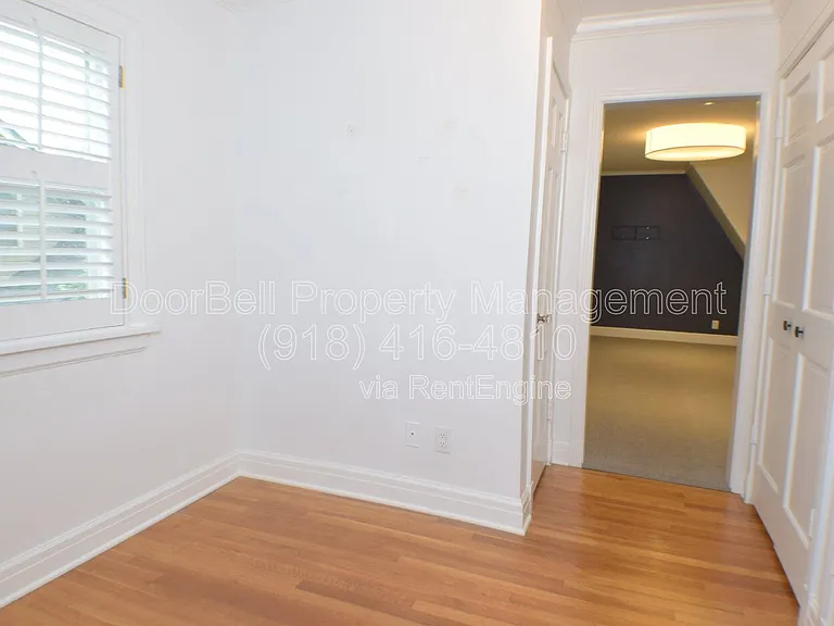 255 E 27th Pl S — Photo 22