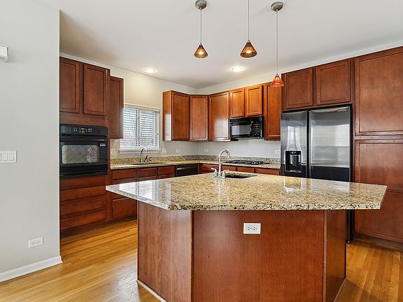 5th image of 6123 River Bend Dr