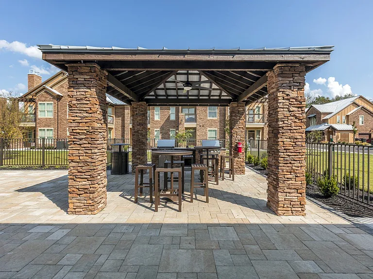 Gallatin Commons — Photo 23