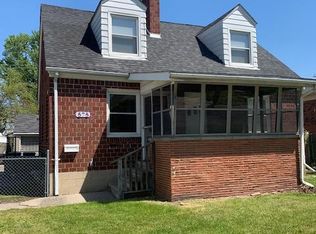 575 Ardmore Dr, Ferndale, MI 48220