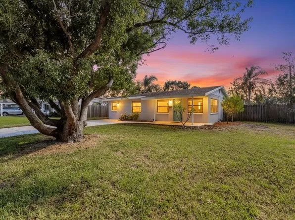 5280 16th Ave N, Saint Petersburg, FL 33710