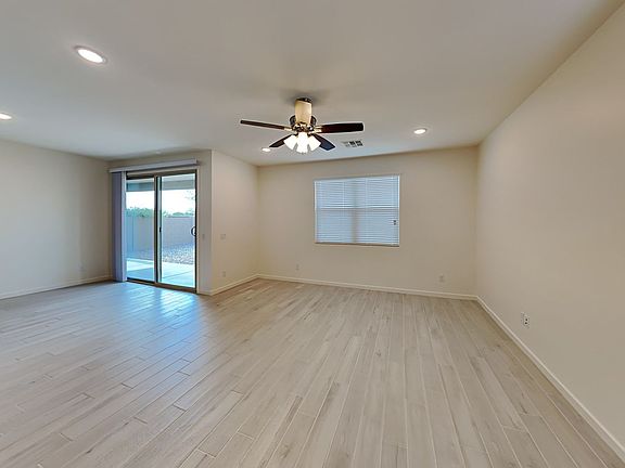 5th image of 21622 S 224th Pl
