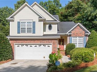 312 Beacon Hills Dr, Gastonia, NC 28056