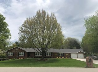 1861 Bahama Rd, Lexington, KY 40509