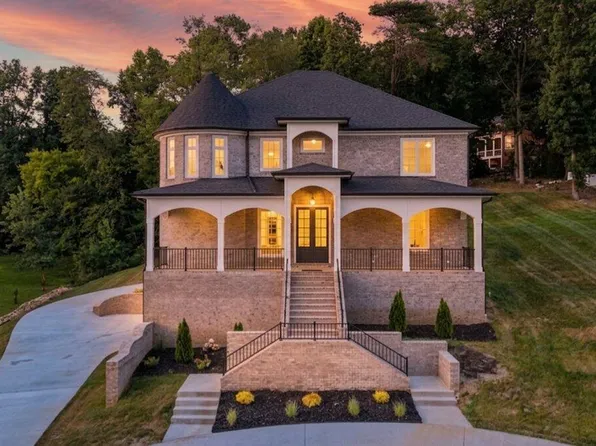 9921 Frost Ridge Dr, Ooltewah, TN 37363
