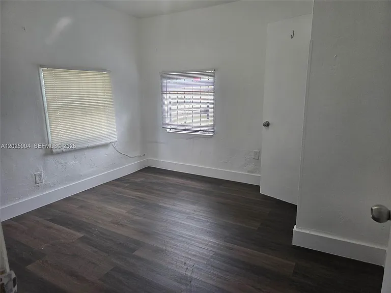 2461 NW 61st St — Photo 12