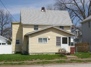 1035 19th Ave, Moline, IL 61265