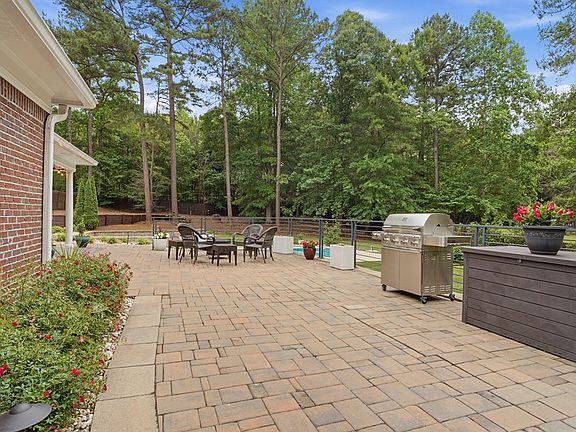 5th image of 13 Wildwood Plantation Ln