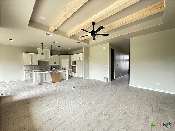 5th image of 607 Golden Eagle Dr