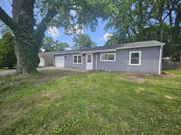 2804 Lawndale Dr, Champaign, IL 61821