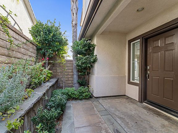3rd image of 27917 Mariposa St