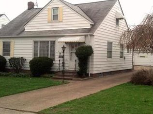 12500 Maple Leaf Dr, Garfield Heights, OH 44125