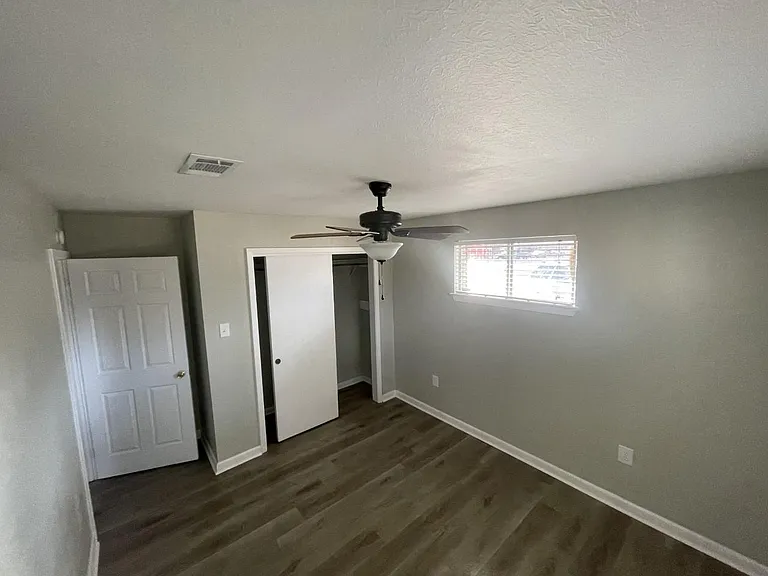 6865 Saint Francis Ave — Photo 11