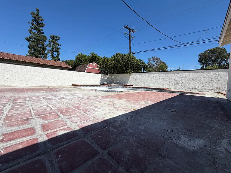 16364 Canelones Dr — Photo 10