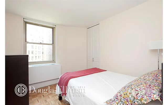 Rented by Douglas Elliman | media 7