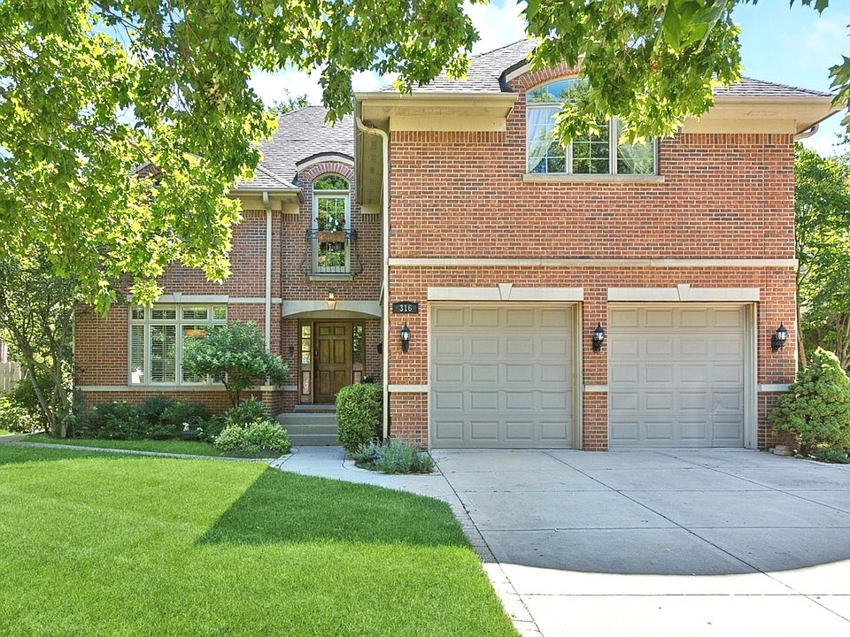 1st image of 316 Vista Dr