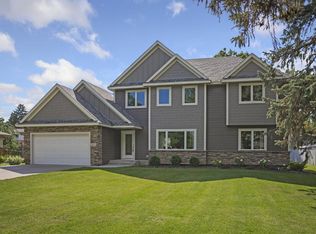 3424 Highcrest Rd, Saint Anthony, MN 55418