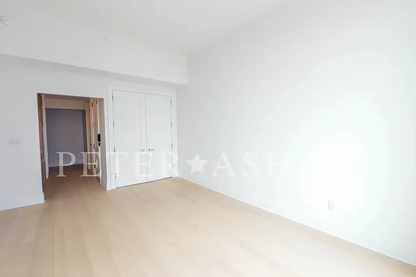 Rented by Peter Ashe | media 33