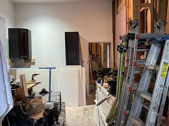 3rd image of 1136 Saint Bernard Ave