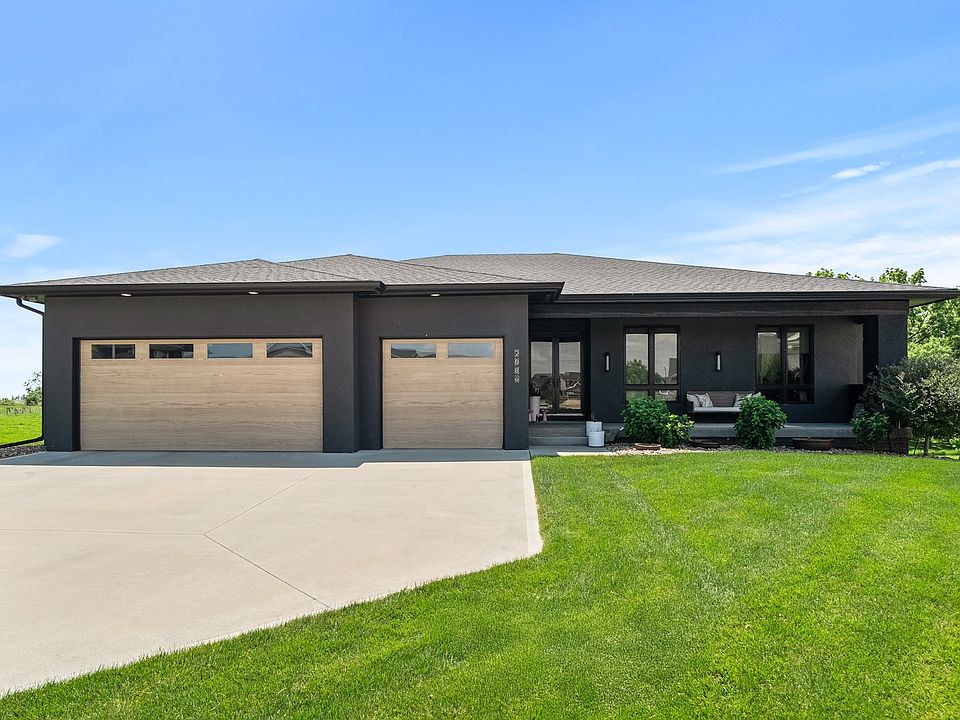 1st image of 2880 SE Piedmont Cir