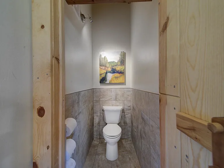5876 Pioneer Cir — Photo 10