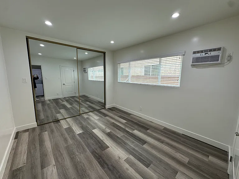 11037 Barnwall St #4 — Photo 18