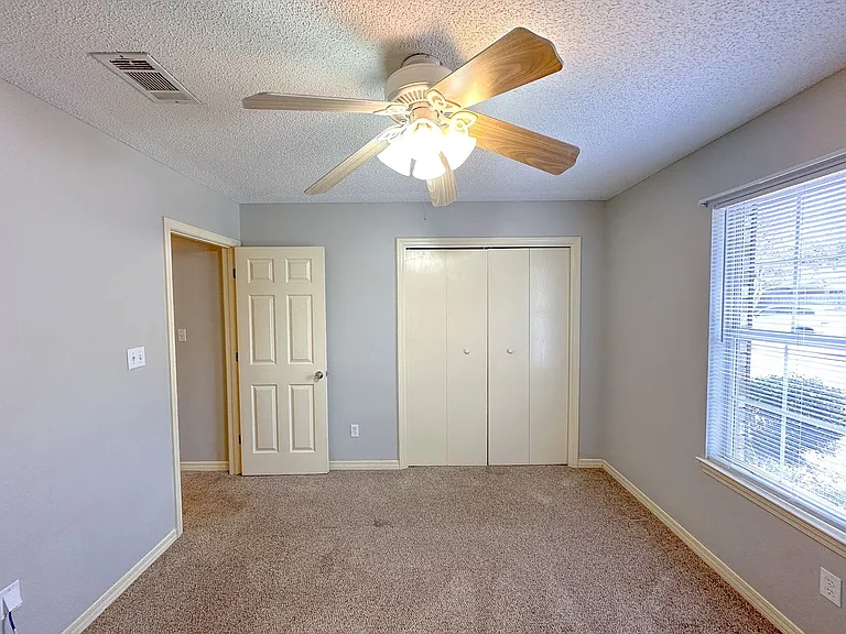 5105 Westport Dr — Photo 15