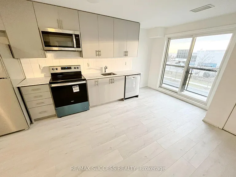 3401 Ridgeway Dr #315 — Photo 4