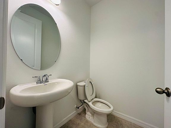 4th image of 799 Longboat Dr